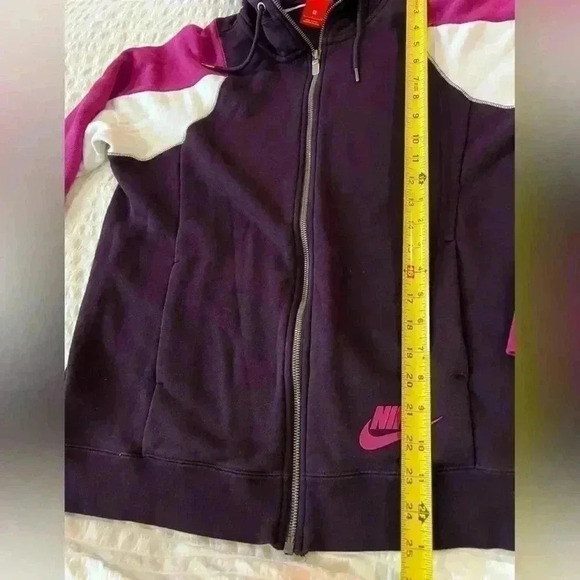 Nike sportswear women's size S fuchsia and purple zip up hoodie - Picture 4 of 10